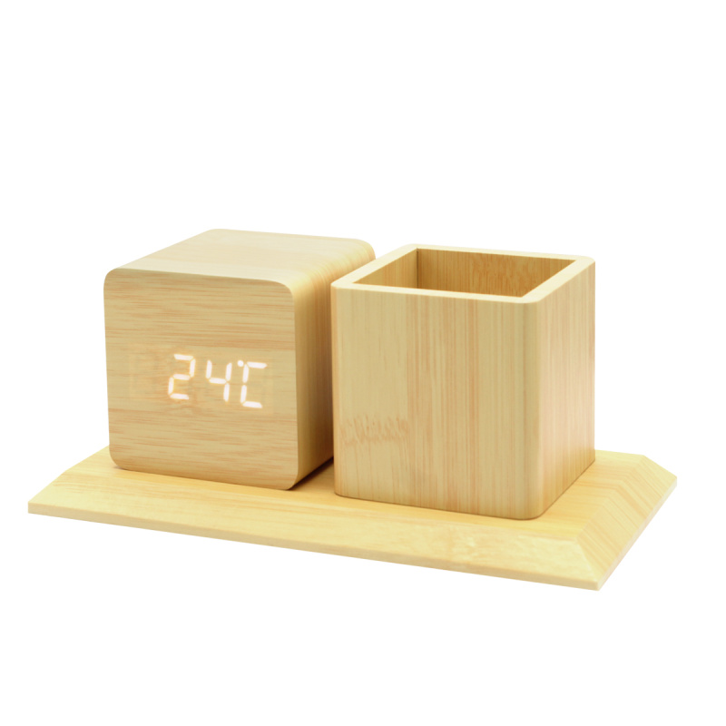 Сувенирная продукция Многофункциональные часы – погодная станция с карандашницей Заказать