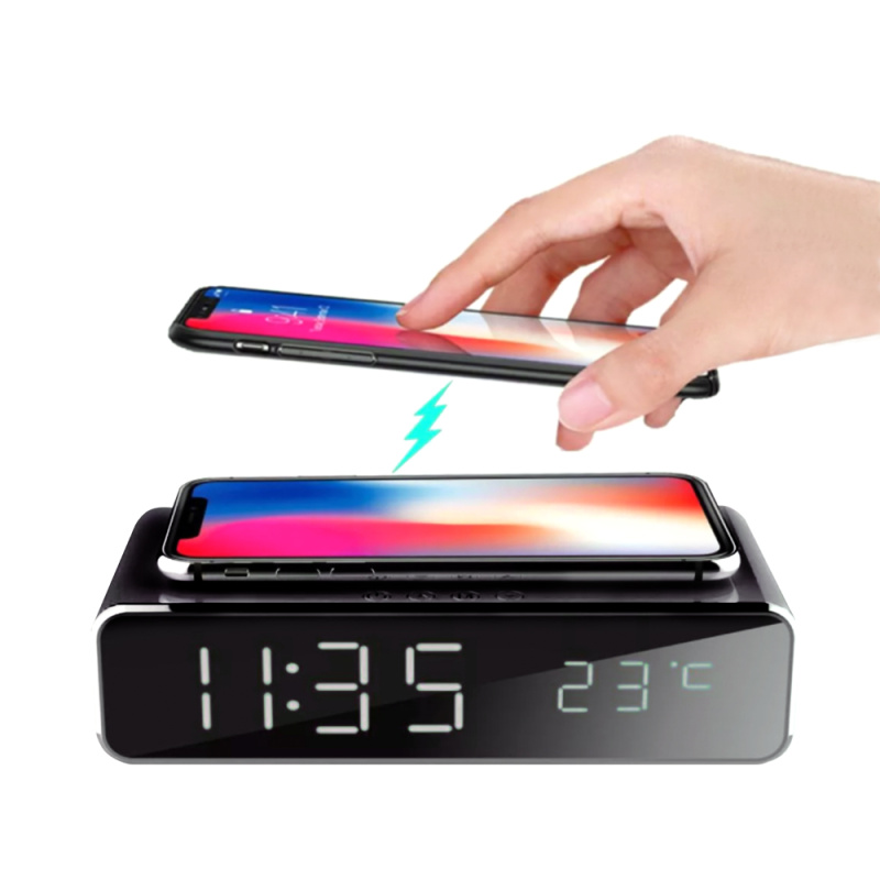 Сувенирная продукция Часы электронные настольные Karmon с беспроводной зарядкой-S Заказать