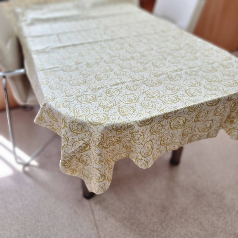 Сувенирная продукция Биоразлагаемая скатерть, бело-золотая Заказать