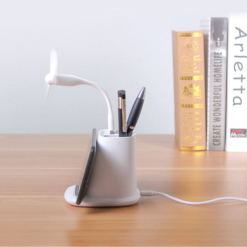 Сувенирная продукция Настольный органайзер Limerick c беспроводной зарядкой и вентилятором Заказать