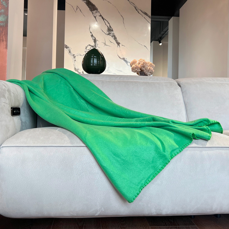 Сувенирная продукция Плед-подушка Вояж, зеленый Заказать