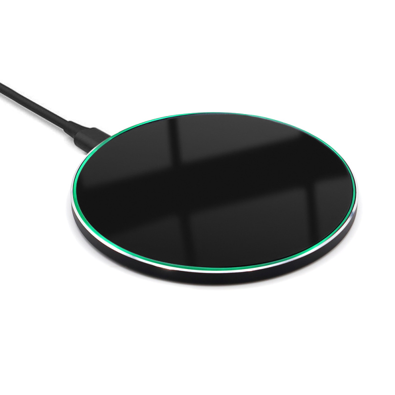 Сувенирная продукция Беспроводное зарядное устройство Gravy с подсветкой и гравировкой 15W, черный Заказать